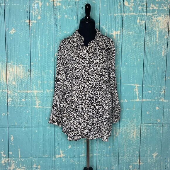 Grand & Greene Leopard Print Blouse ¾ Long Sleeve Medium - Picture 8 of 12